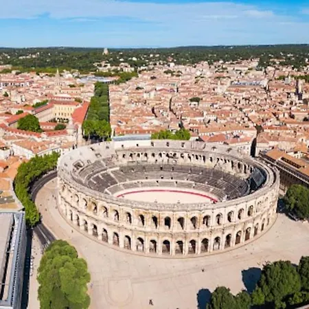 Nimes: Petit Cocon A 2 Pas Du Centre Historique Apartment Nimes